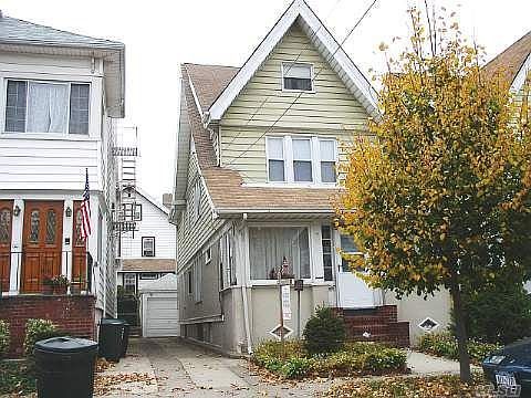 1st image of 9302 104th St