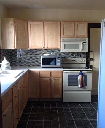 4th image of 3527 Emerson Ave N