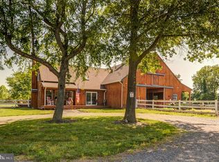 40242 Charles Town Pike, Hamilton, VA