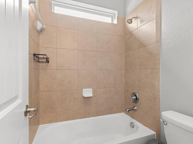12426 Cumberland Dr — Photo 38