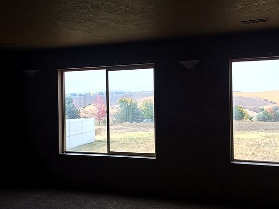 5th image of 1509 NW Bella Vista Dr