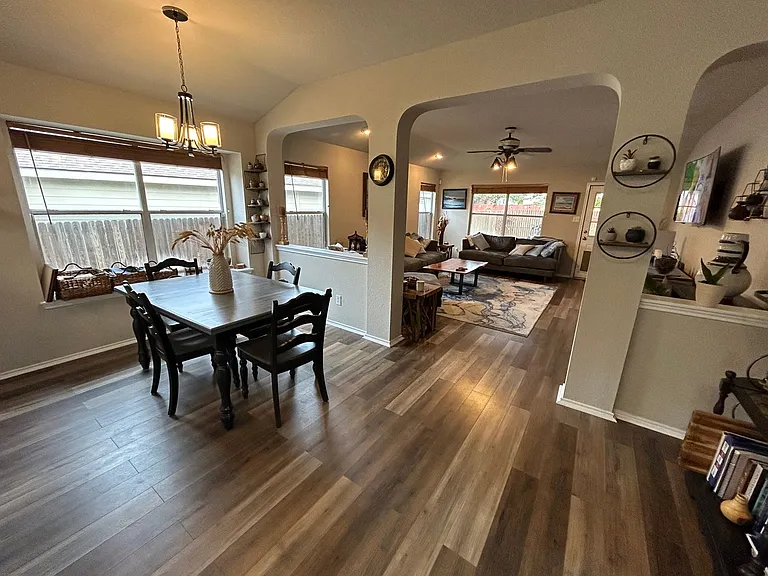 10607 Timber Country — Photo 10