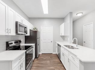 305 Saint Ives Xing #1425, Stockbridge, GA 30281