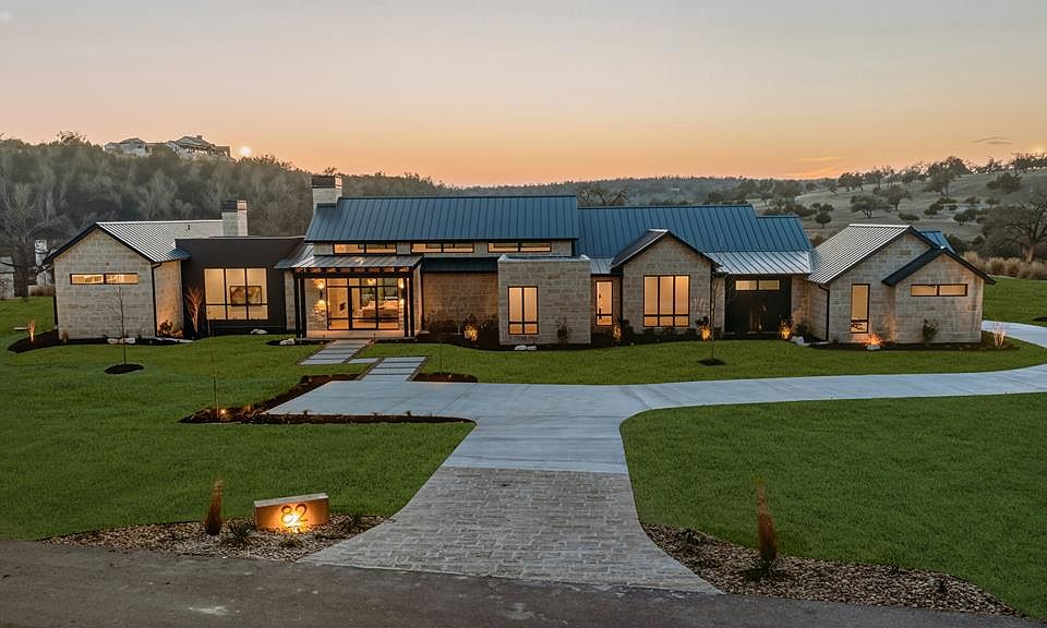 1st image of 82 Presidio Ridge Dr