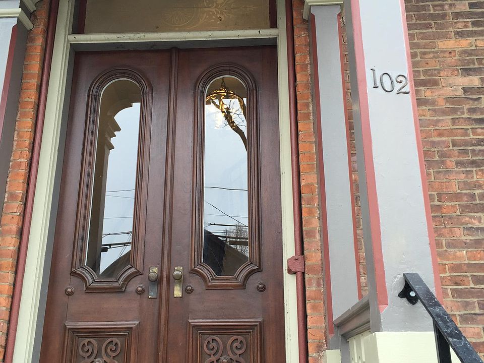 1st image of 102 Woodlawn Ave #2F