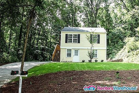 2nd image of 3223 Altacrest Dr