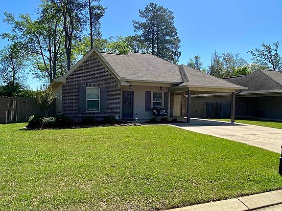 4th image of 109 Carriage Hills Dr