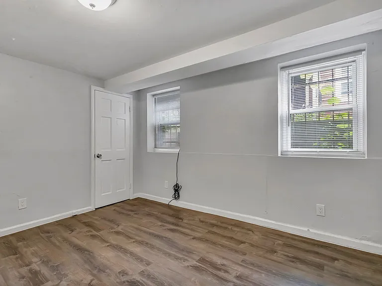 109 Dwight St — Photo 7