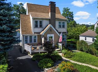 11 Storey Ln, Yonkers, NY 10710