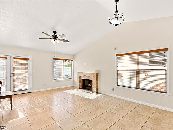 5th image of 1423 Black Hills Way