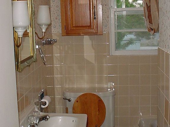 Main Bath