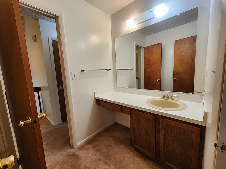 4080 Sherman Oaks Ave — Photo 21