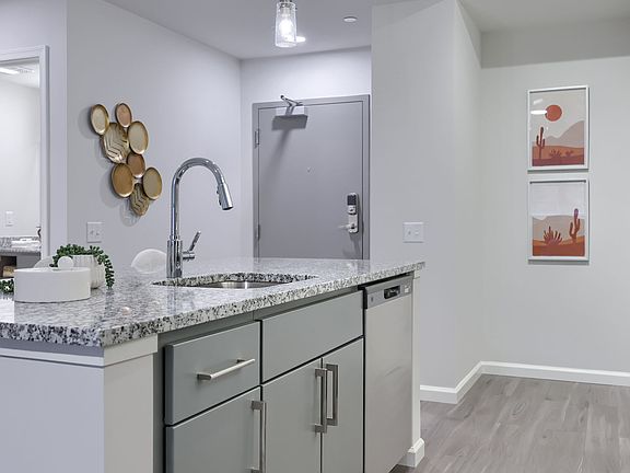 4th image of 118 N Prince St #403