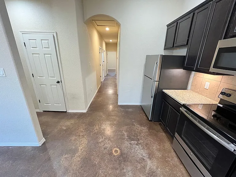211 Eugene Pass — Photo 14