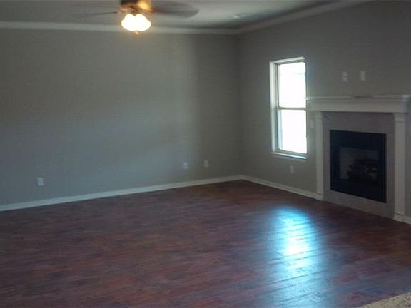 2nd image of 1167 S Highbush Ave