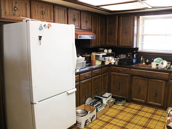 5th image of 126 Sara Dr