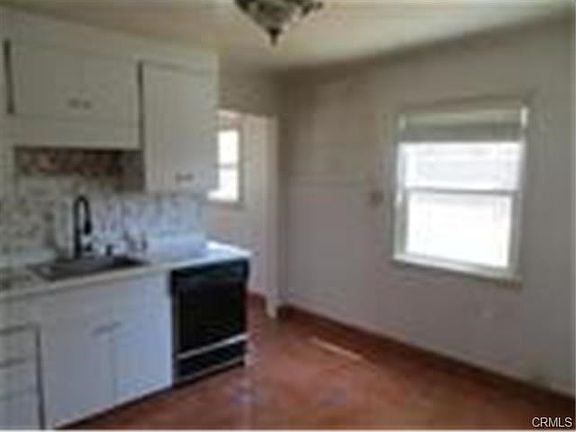 3rd image of 4762 N Arthur Ave