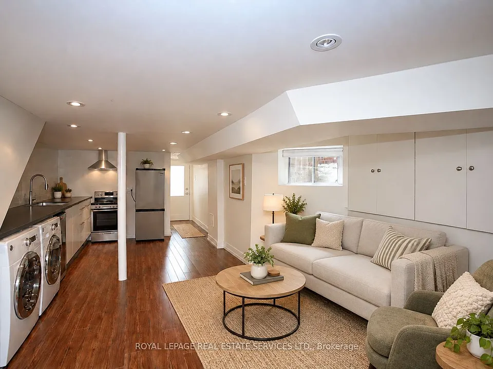 506 Manning Ave #LOWER