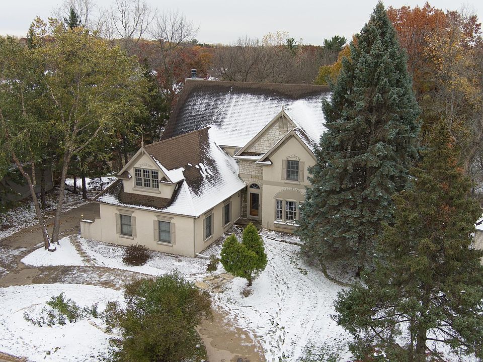 1st image of 2458 Hillwood Dr E