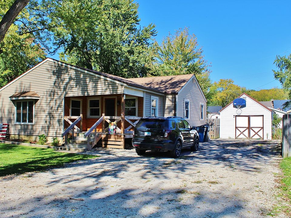 1st image of 909 Catalpa St