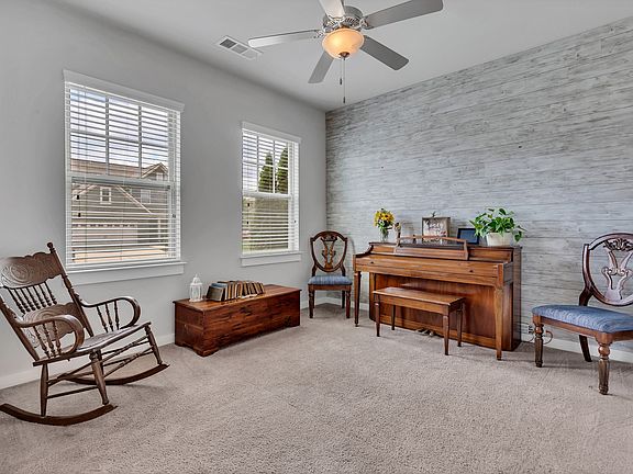 5th image of 4914 Kingdom Dr
