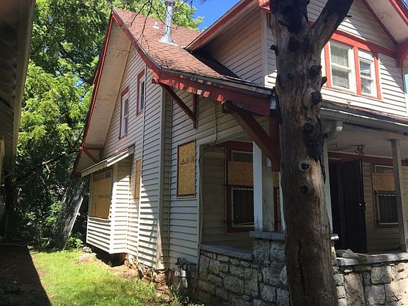 4th image of 4004 S Benton Ave