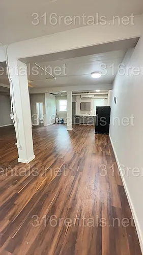 Floor plan E9