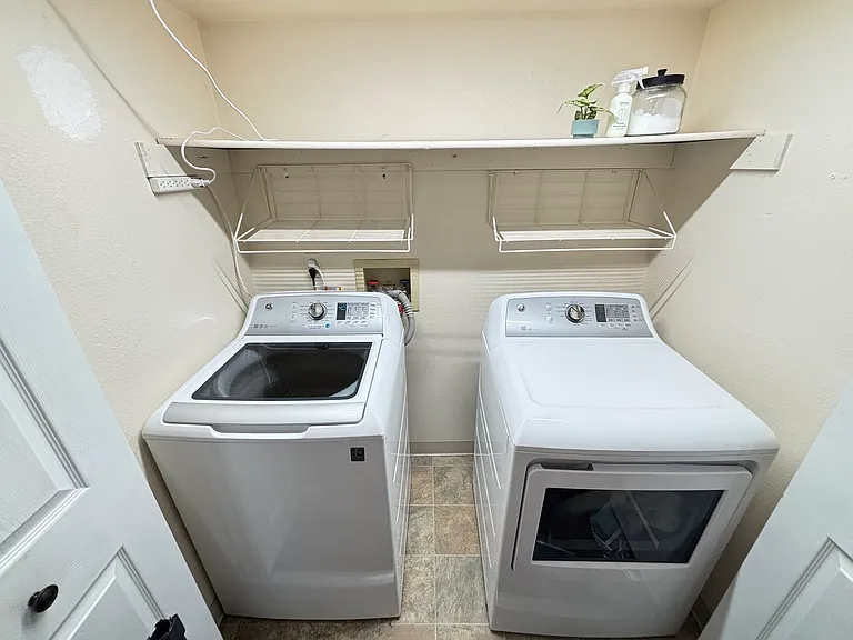433 Wright St #303 — Photo 15