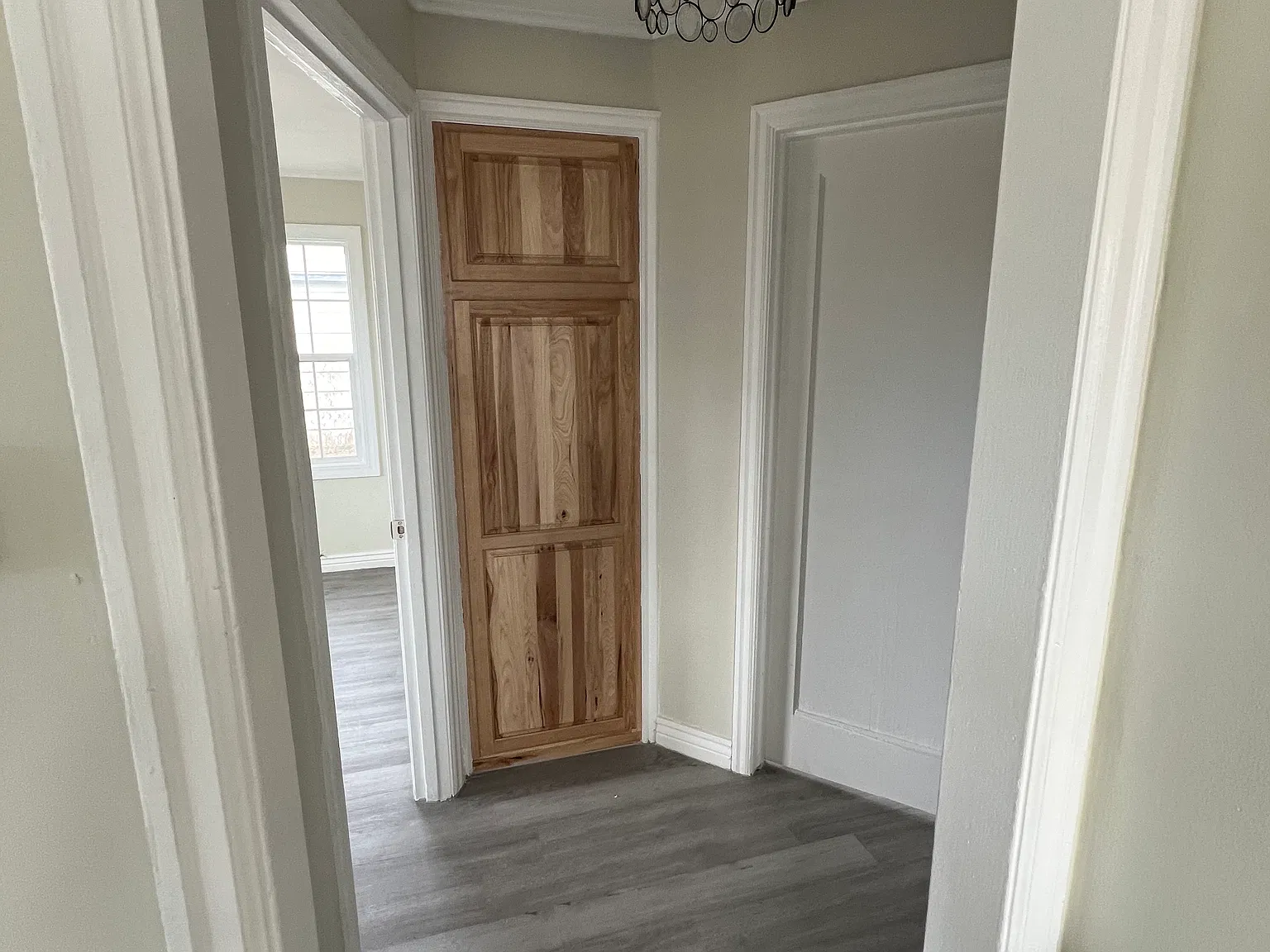8 G St SE — Photo 3