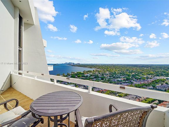 5th image of 4000 Towerside Ter Ph 11