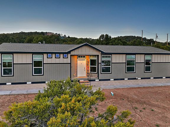 2nd image of 19 Edge Of Woods Rd