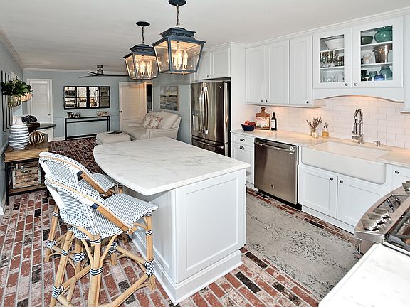 Kitchen island