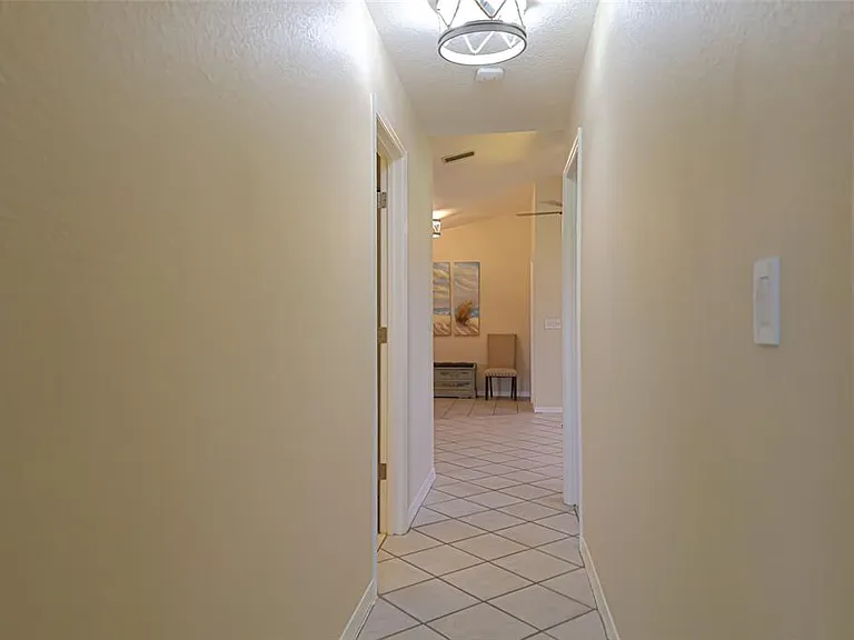 1690 Waxwing Ct — Photo 4