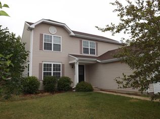 527 Meadow Ln, Harvard, IL 60033