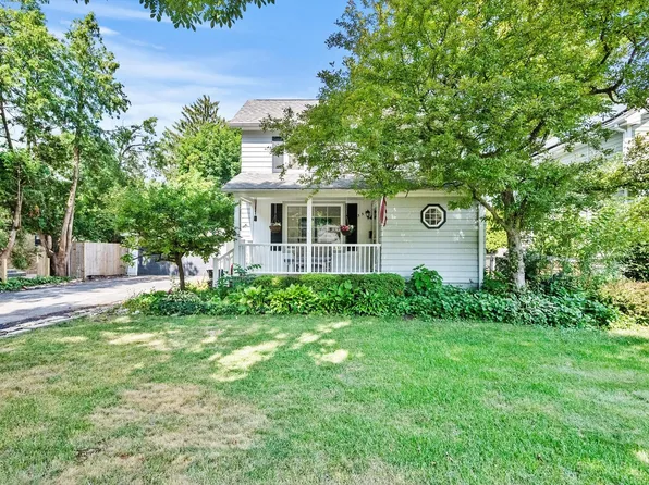 338 N Benton St, Palatine, IL 60067