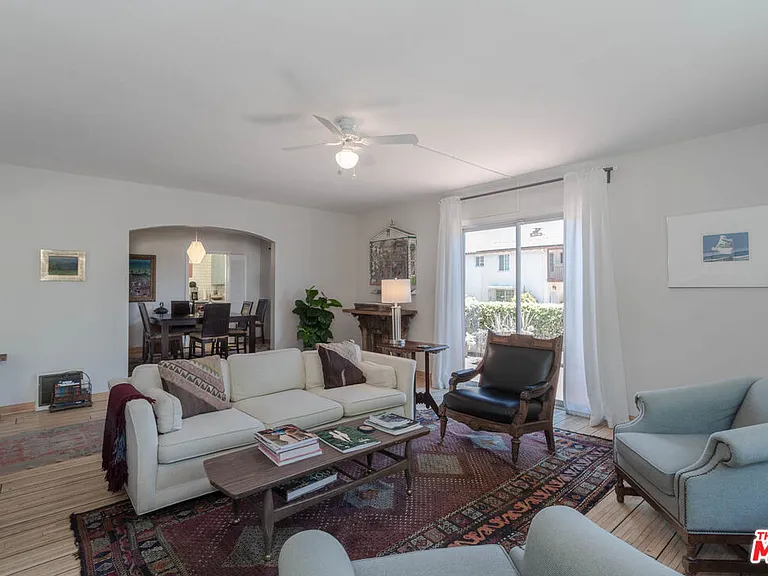 10959 Strathmore Dr — Photo 3