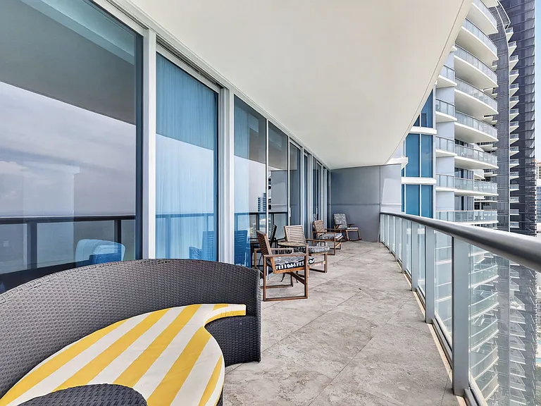 17001 Collins Ave #3402 — Photo 33