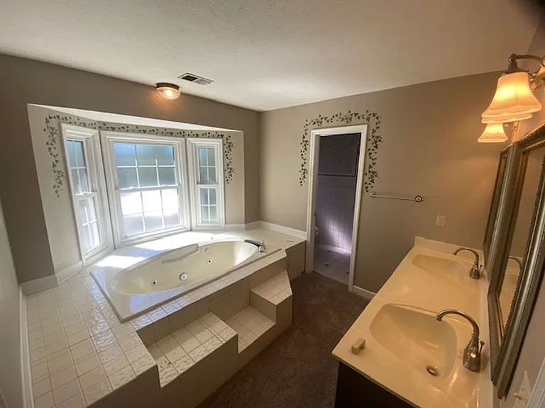 118 Sassafras Rd — Photo 12
