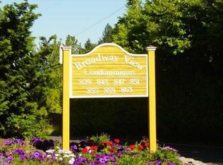 855 SW Broadway Dr APT 24, Portland, OR 97201