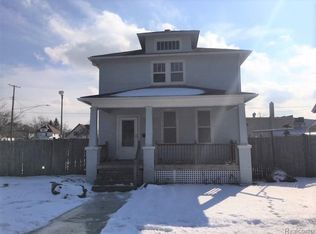 1204 White St, Port Huron, MI 48060