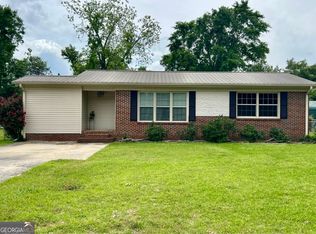 1704 Woodrow Ave, Dublin, GA 31021