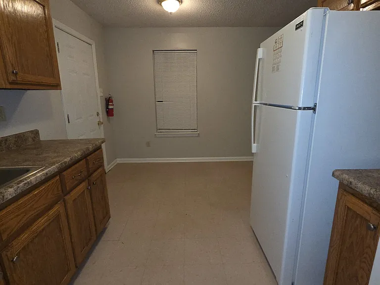 108 Hines Blvd #D — Photo 6