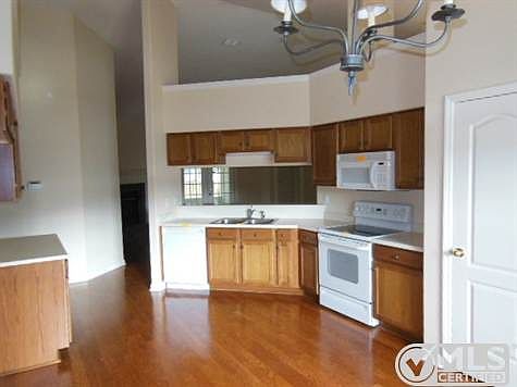 4th image of 1113 Greybear Ct