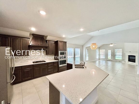3rd image of 10233 Marathon Ct