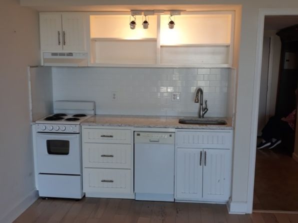 1 Marina Dr APT 303A