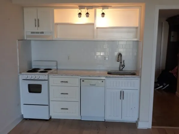 1 Marina Dr, Saint Simons Island, GA