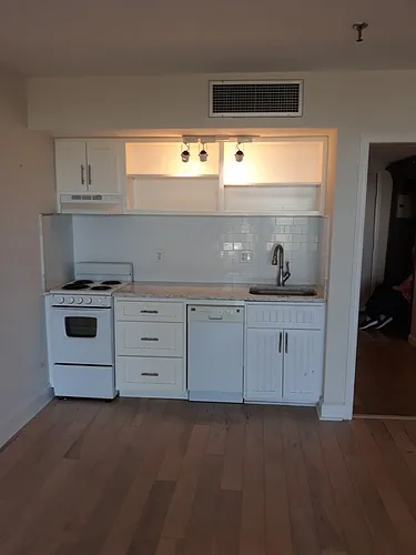 1 Marina Dr Photo 1