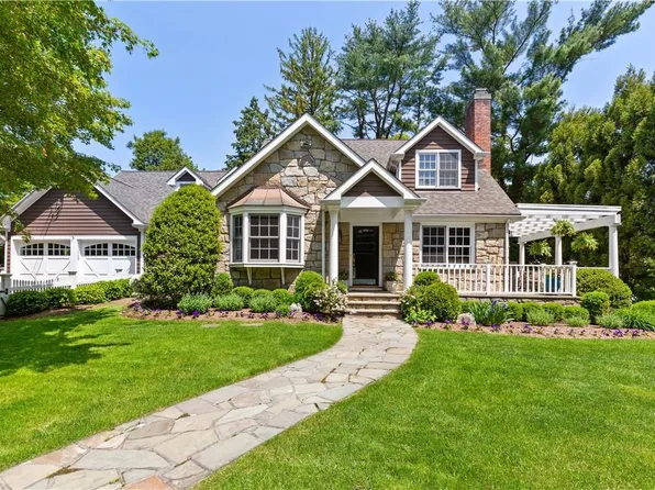 11 Halls Lane, Rye, NY 10580