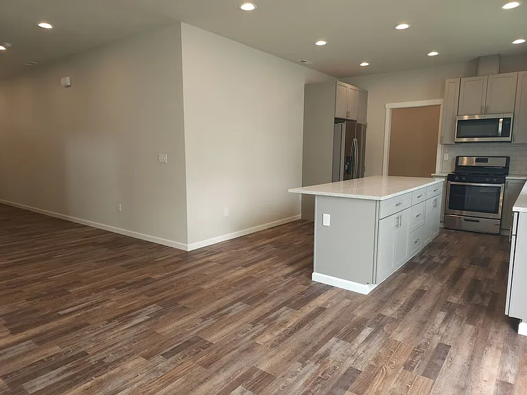 15717 View Dr SE — Photo 14