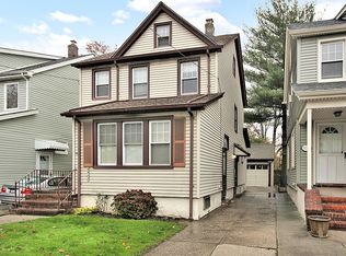9507 240th St, Floral Park, NY 11001